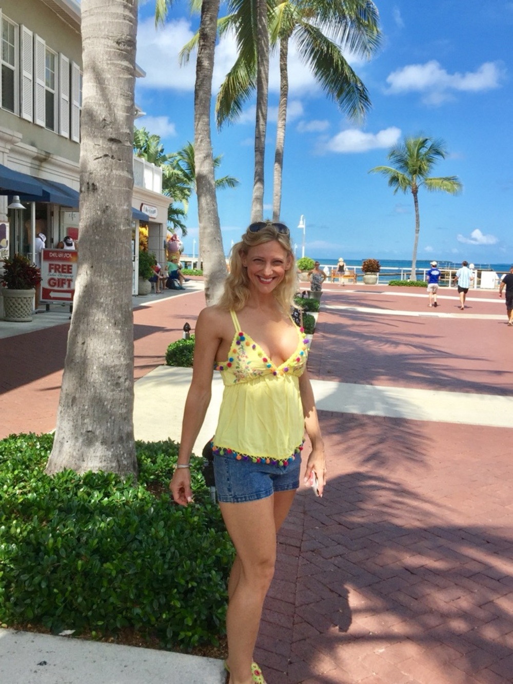 Yellow Pom-Pom Trim Summer Tank Top